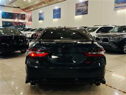 تۆیۆتا کامری